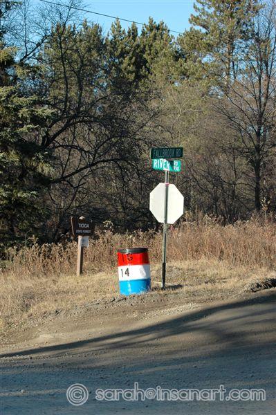 RR - FBR - Signs, signs, signs and trash